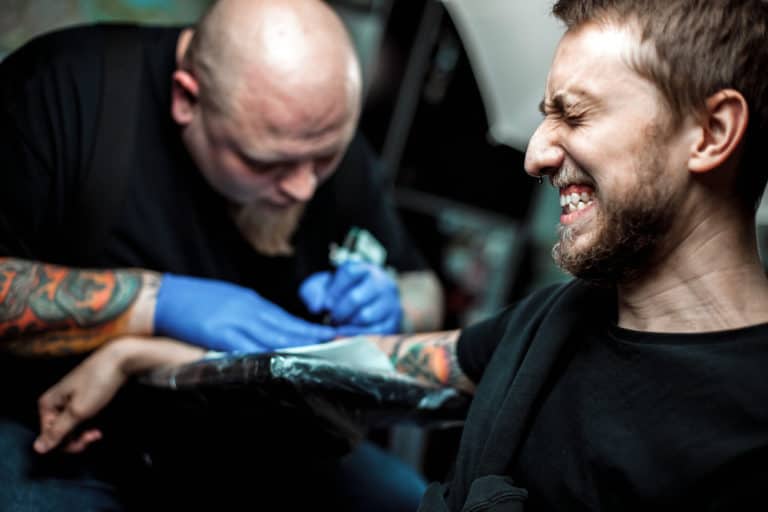 How to Minimize the Pain of Tattoos？